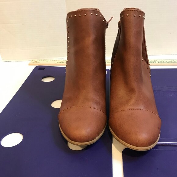 LC Lauren Conrad Shoes - LAUREN CONRAD ANKLE BOOTS WOMENS SIZE 9.5M